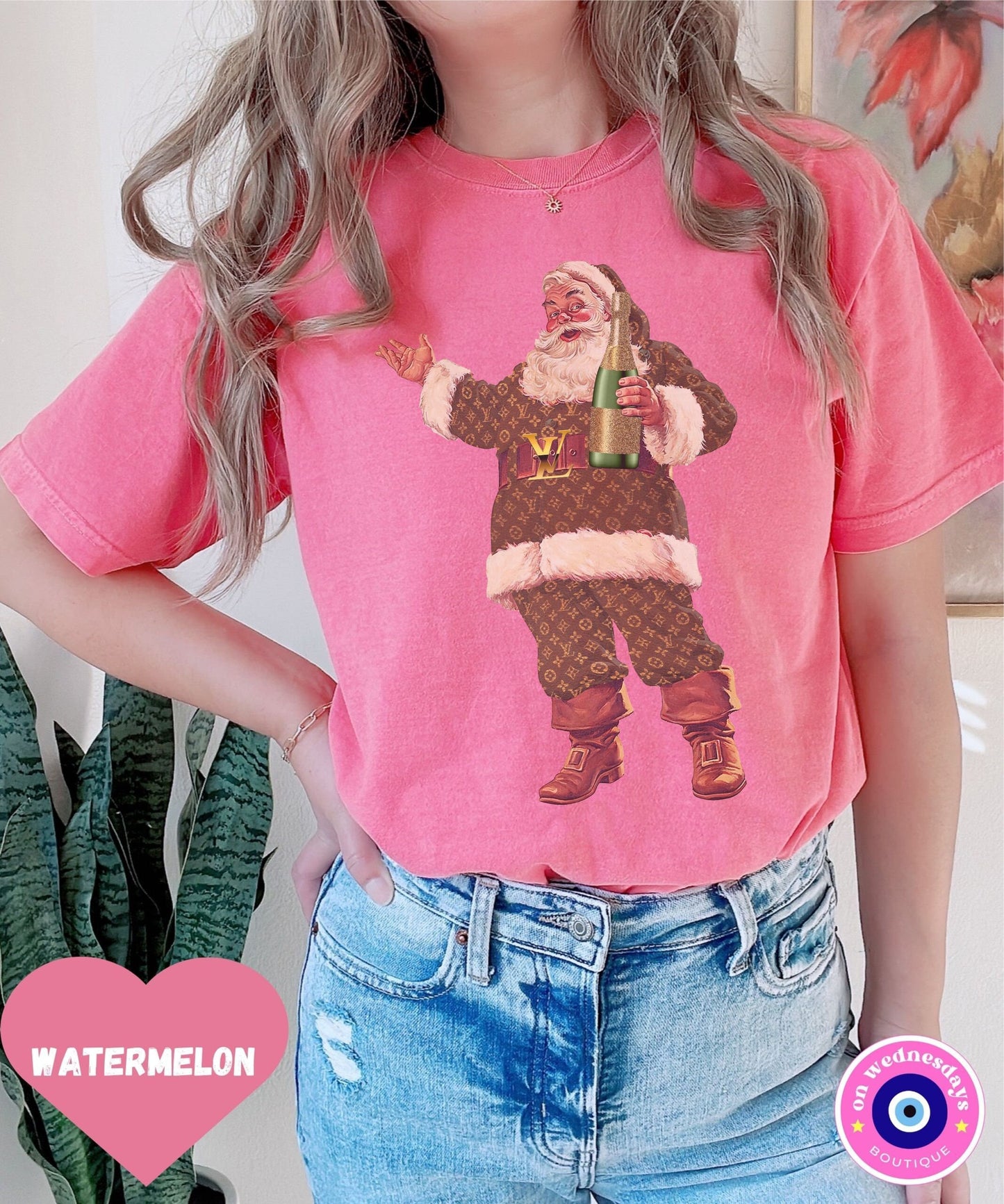 Cute Christmas Shirt with Santa, Santa Shirt, Women's Christmas Shirt, Vintage Christmas Tshirt, Santa Claus Shirt, Retro Christmas Shirt