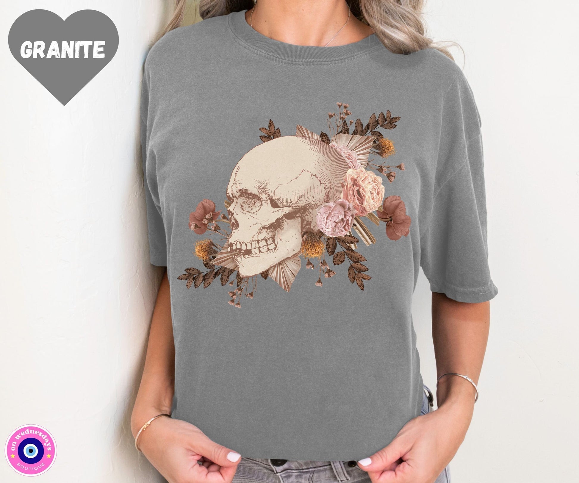 Aesthetic Skull Shirt for Fall, Skull Shirt with Flowers, Fall Tshirt for Women, Skull Flower Shirt, Aesthetic Tee for Halloween