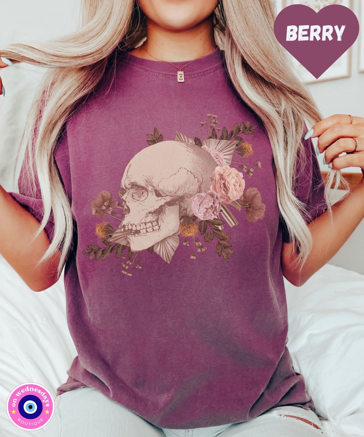 Aesthetic Skull Shirt for Fall, Skull Shirt with Flowers, Fall Tshirt for Women, Skull Flower Shirt, Aesthetic Tee for Halloween