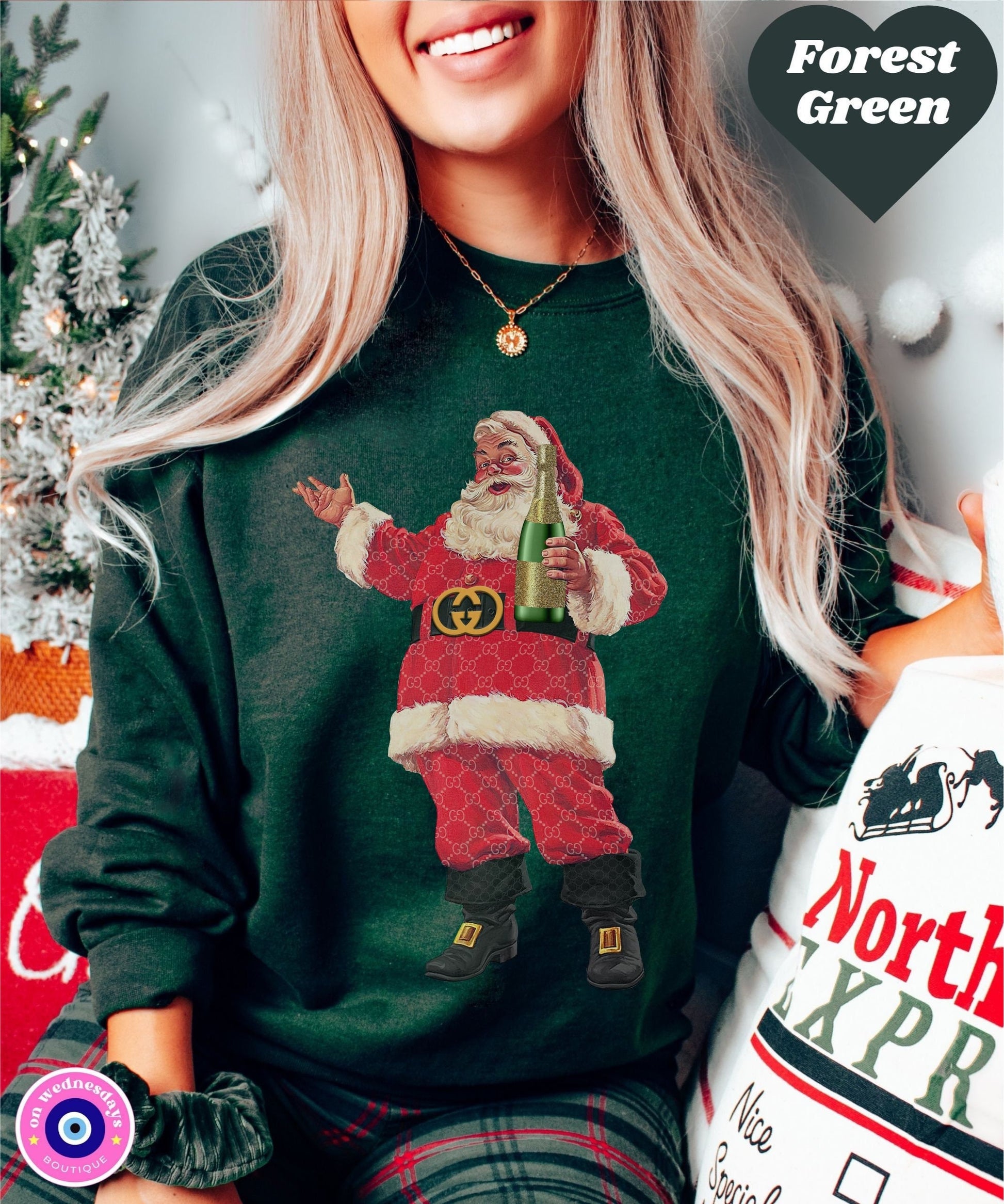 Santa Sweatshirt for Christmas, Holiday Sweater for Women, Retro Santa Crewneck, Classic Santa Shirt, Christmas Outfit, Christmas Gift